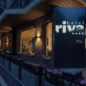 Riva 4*, Alassio Itálie